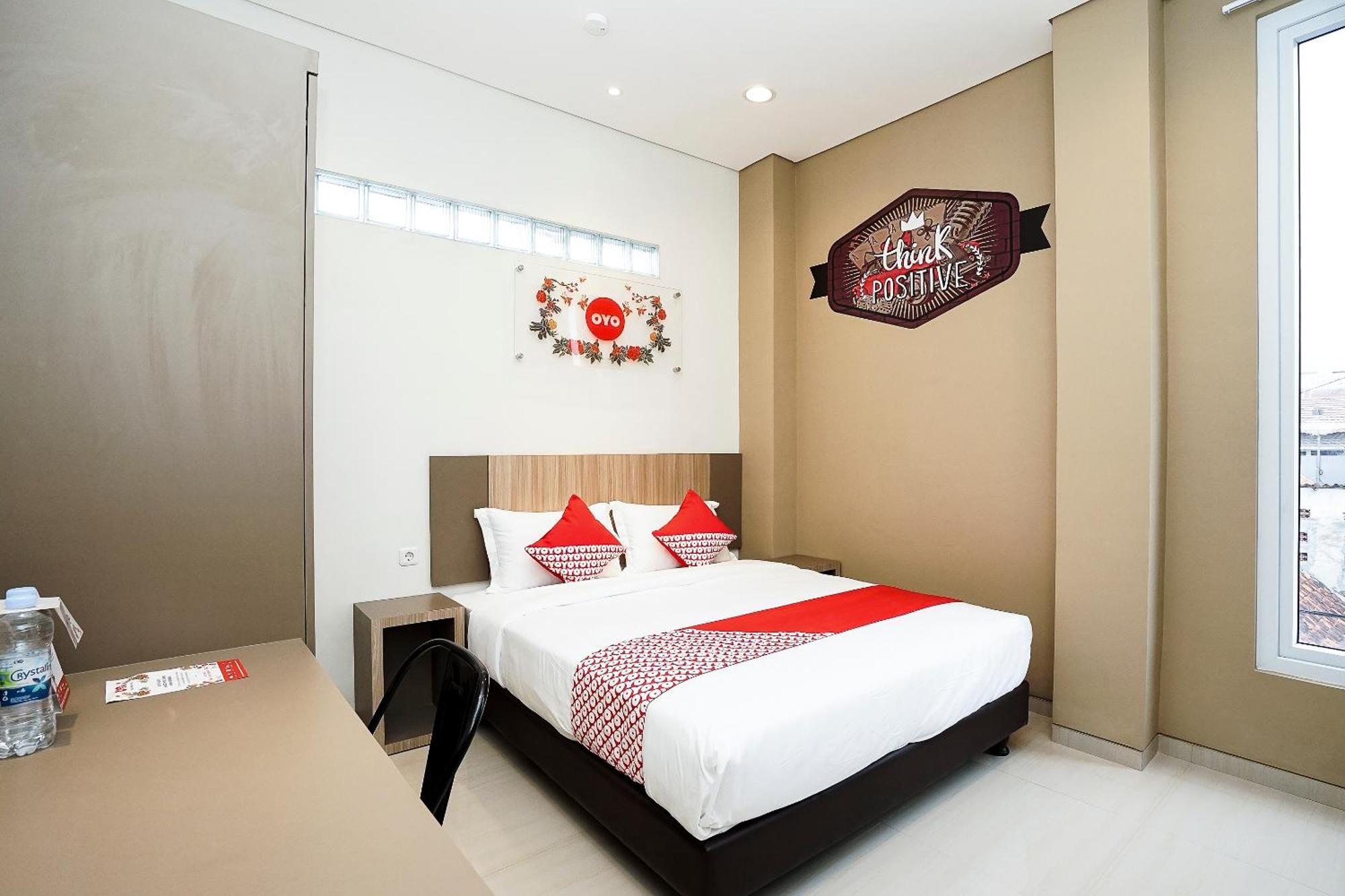 Super Oyo Capital O 614 Graha 8 Syariah Surabaya Exterior foto
